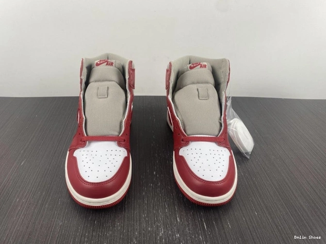 Bmlin Shoes Jordan DJ4891-061 (W) 1 OG Newstalgia High Chenille 0824